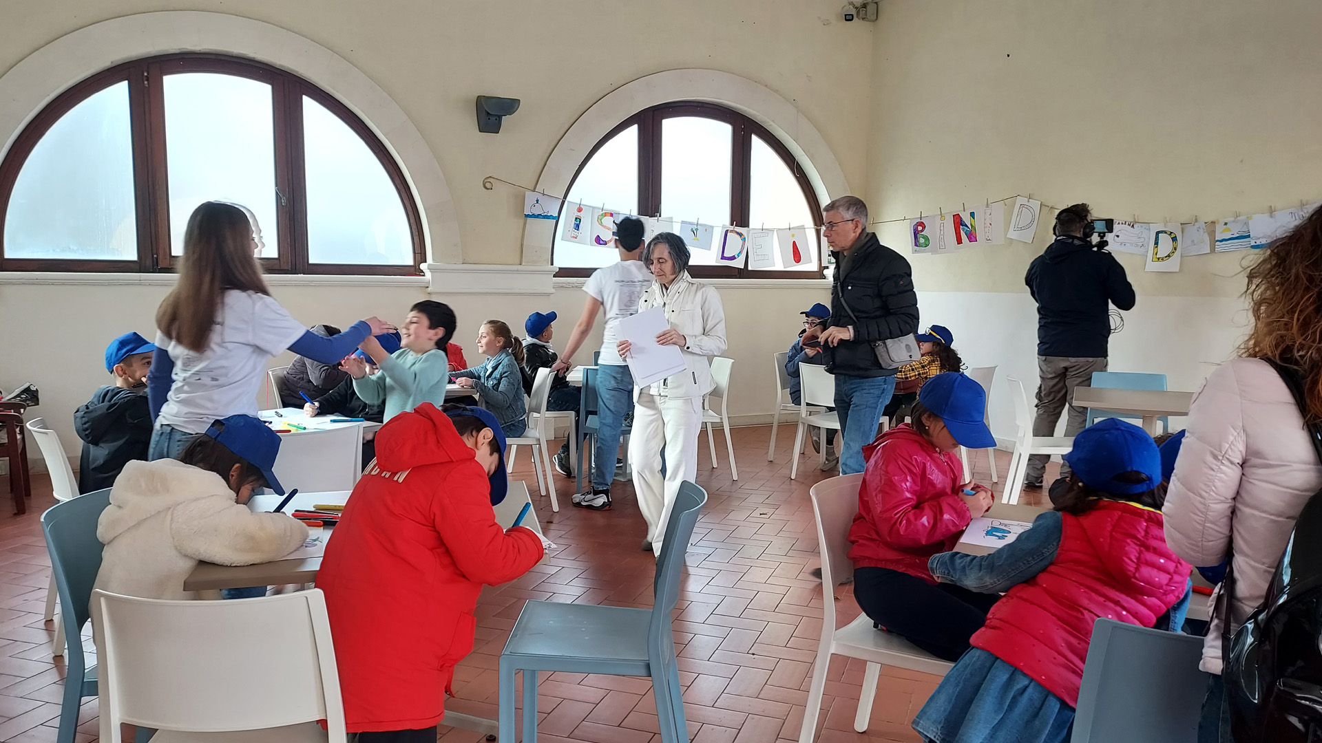 A Brindisi la performance Salva la tua Balena! di Paola Romoli Venturi ...